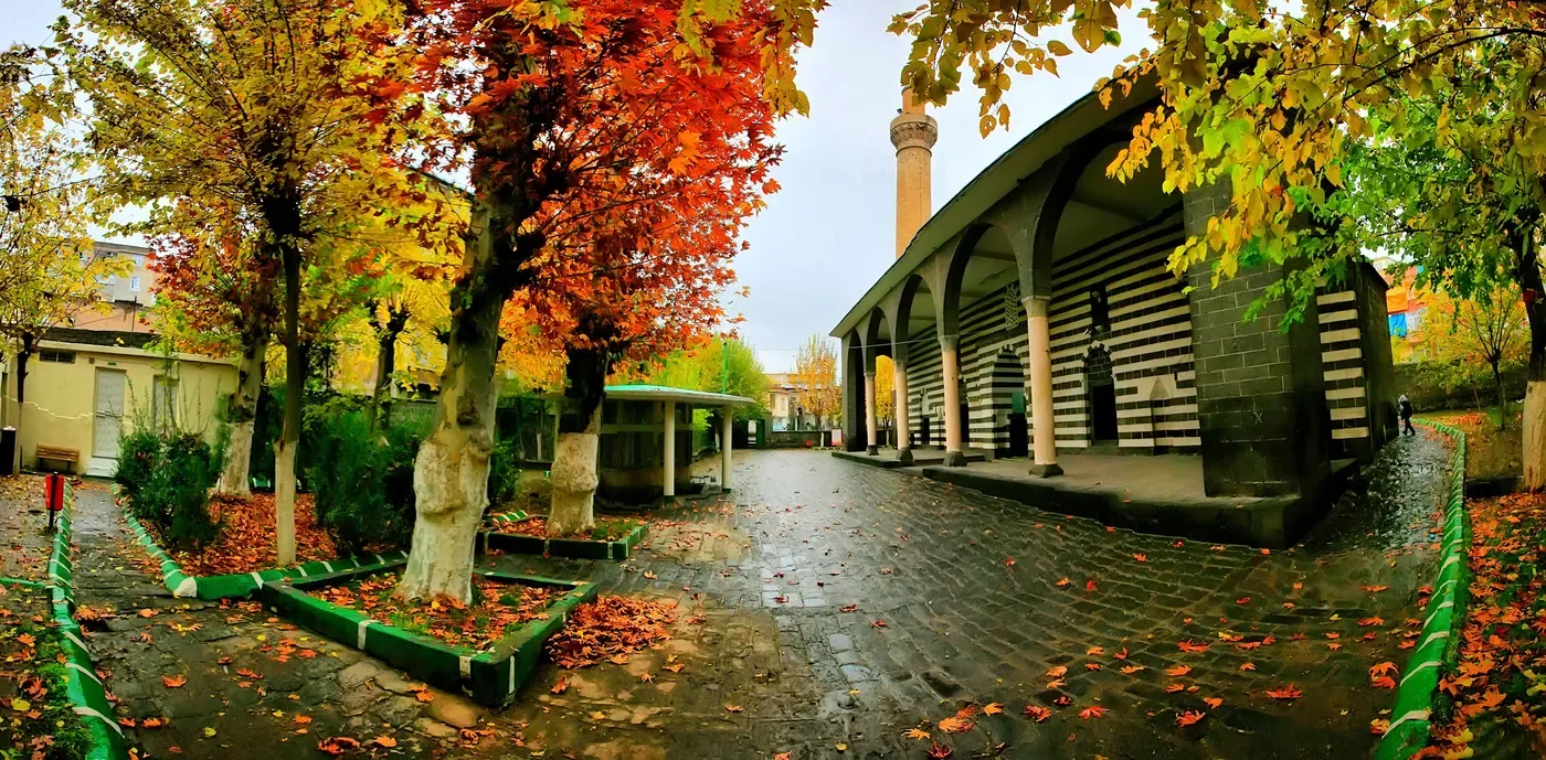 İskender Paşa Camii